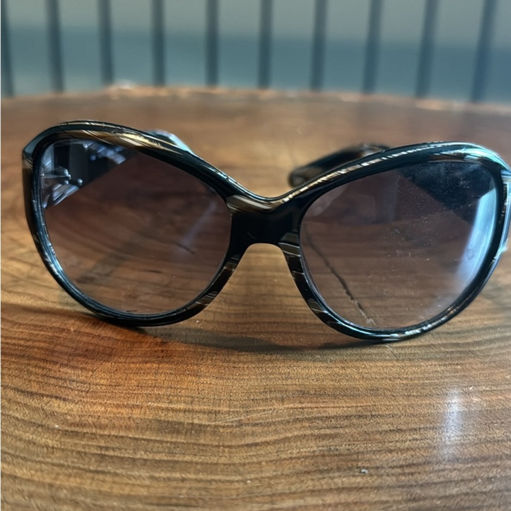 Valentino sunglasses- like new